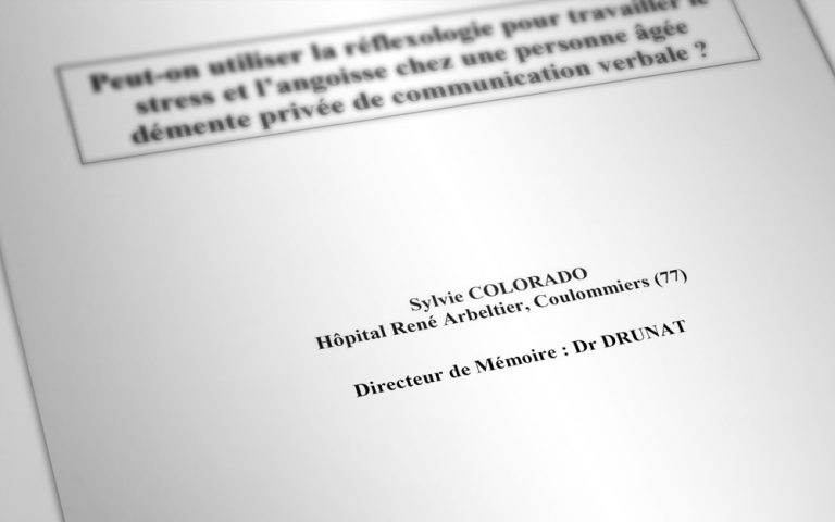 Peut-on utiliser la réflexologie pour travailler le stress et l’angoisse chez une personne âgée démente privée de communication verbale ?